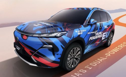 Proton, PHEV, Proton eMas 7 PHEV teaser – “dual-powered EV” to do Penang – JB – Shah Alam 1,000 km drive livestream