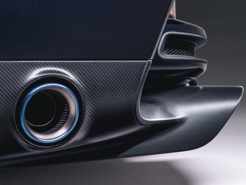 Porsche 911 Singer Vehicle Design DLS Turbo “Sorcerer” – 9,000 rpm 3.8L twin-turbo; 710 hp, 750 Nm