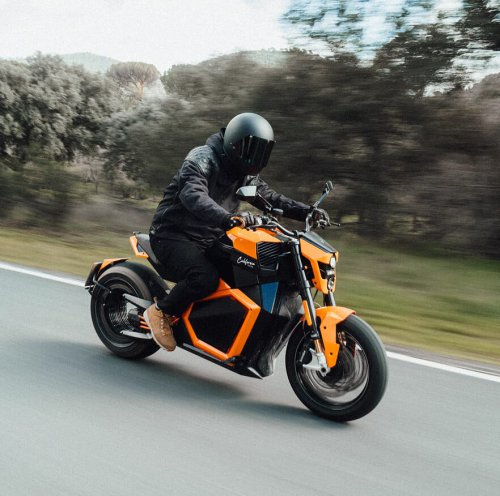 Verge TS Pro e-bike – world’s first production vehicle with solid-state battery, 600 km range, CCS fast charge