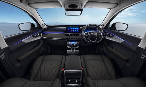 Chery Tiggo 8 launched in Malaysia – non-Pro base variant comes with Tiggo 7’s 1.6T, different rear/interior