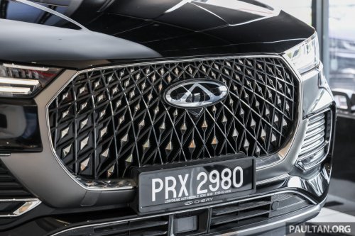 Chery Tiggo 8 1.6T full showroom gallery in Malaysia – non-Pro model is cheapest 7-seat Chery at RM129,800