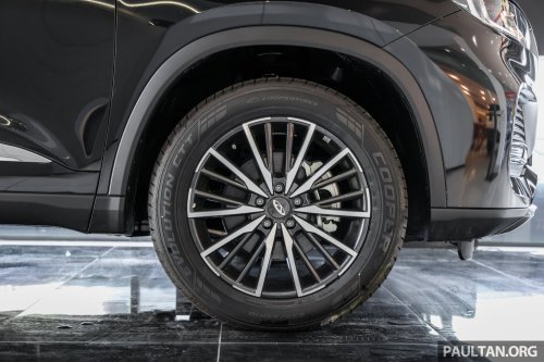 Chery Tiggo 8 1.6T full showroom gallery in Malaysia – non-Pro model is cheapest 7-seat Chery at RM129,800