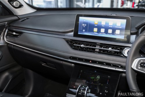 Chery Tiggo 8 1.6T full showroom gallery in Malaysia – non-Pro model is cheapest 7-seat Chery at RM129,800