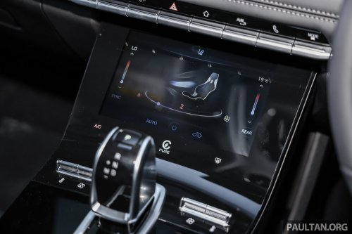 Chery Tiggo 8 1.6T full showroom gallery in Malaysia – non-Pro model is cheapest 7-seat Chery at RM129,800