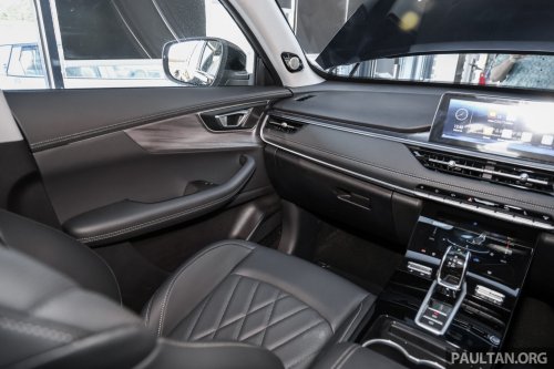 Chery Tiggo 8 1.6T full showroom gallery in Malaysia – non-Pro model is cheapest 7-seat Chery at RM129,800