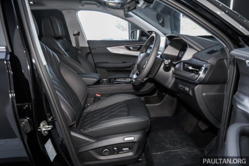 Chery Tiggo 8 1.6T full showroom gallery in Malaysia – non-Pro model is cheapest 7-seat Chery at RM129,800