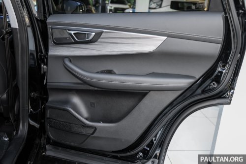 Chery Tiggo 8 1.6T full showroom gallery in Malaysia – non-Pro model is cheapest 7-seat Chery at RM129,800