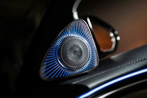 2026 Mercedes-Benz S-Class facelift – W223 gains MBUX Superscreen, flat-plane V8, trick suspension