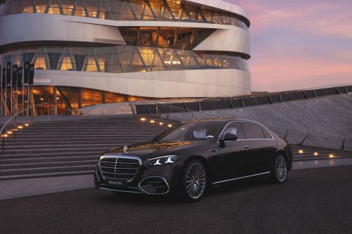 2026 Mercedes-Benz S-Class facelift – W223 gains MBUX Superscreen, flat-plane V8, trick suspension