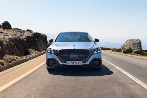 2026 Mercedes-Benz S-Class facelift – W223 gains MBUX Superscreen, flat-plane V8, trick suspension