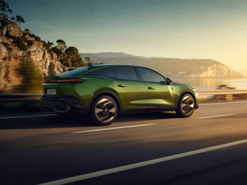 2026 Peugeot 408 facelift debuts – 1.6L PHEV, 1.2L 3-cylinder hybrid; e-408 EV with 456 km range WLTP