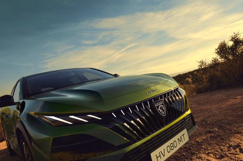 2026 Peugeot 408 facelift debuts – 1.6L PHEV, 1.2L 3-cylinder hybrid; e-408 EV with 456 km range WLTP