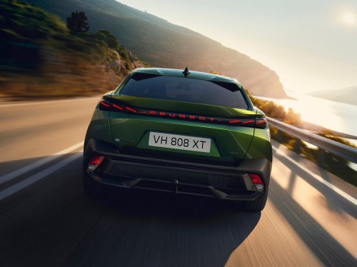 2026 Peugeot 408 facelift debuts – 1.6L PHEV, 1.2L 3-cylinder hybrid; e-408 EV with 456 km range WLTP