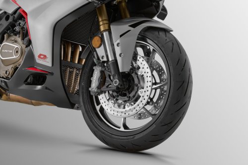 2026 QJMotor SRK450RR debuts in Malaysia – priced at RM25,888, four-cylinders, 76 hp, 39 Nm