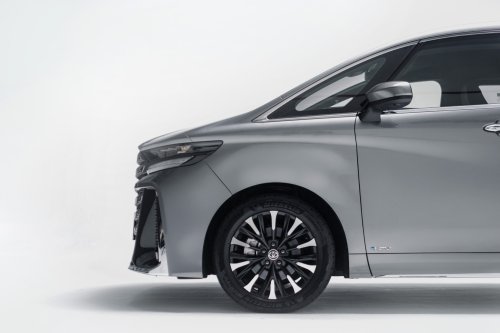 2026 Toyota Vellfire Hybrid launched in Malaysia – 250 PS, 5.7 l/100 km, Alphard-level kit, priced at RM550k