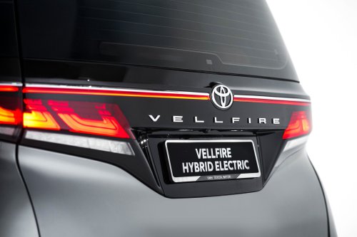 2026 Toyota Vellfire Hybrid launched in Malaysia – 250 PS, 5.7 l/100 km, Alphard-level kit, priced at RM550k