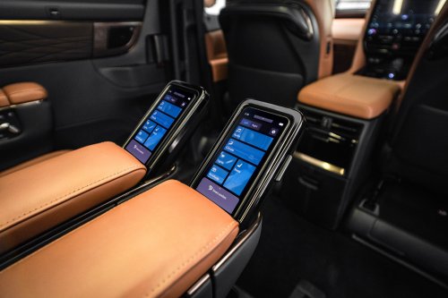 Toyota, 2026 Toyota Vellfire Hybrid launched in Malaysia – 250 PS, 5.7 l/100 km, Alphard-level kit, priced at RM550k