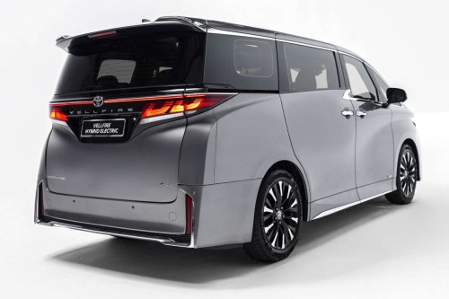 Toyota, 2026 Toyota Vellfire Hybrid launched in Malaysia – 250 PS, 5.7 l/100 km, Alphard-level kit, priced at RM550k