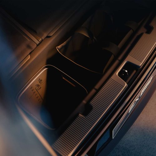 2026 Volvo EX60 new teaser pics dropped – 800V EV SUV with 810 km range debuting next week, Jan 21
