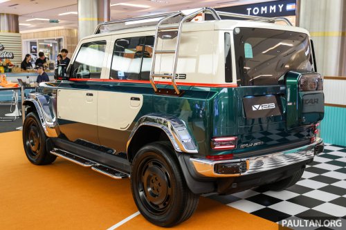 2026 iCaur V23 Retro Edition pack in Malaysia – chrome exterior trim; RM18,888 for first 88 customers