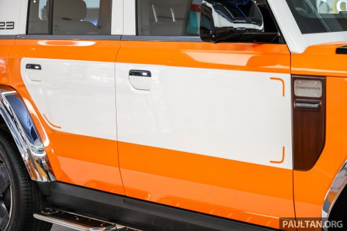 2026 iCaur V23 Retro Edition pack in Malaysia – chrome exterior trim; RM18,888 for first 88 customers