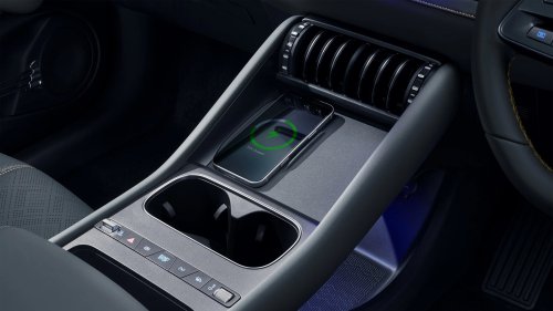 BYD Atto 3 facelift in HK – still FWD, 204 PS, 420 km WLTP range, but with faster 105 kW DC charging