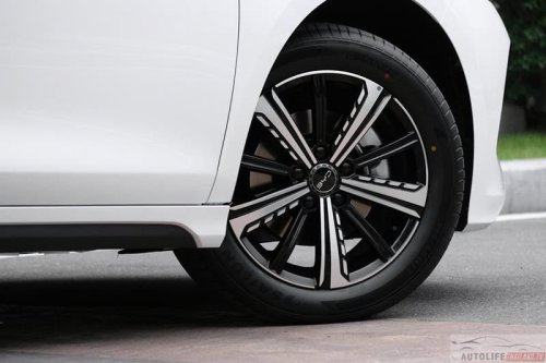 BYD Seal 5 DM-i line-up updated in Thailand – PHEV sedan with up to 120 km EV range; priced from RM75k