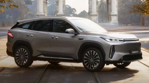 Geely Galaxy M7 – Galaxy L7 facelift with M9 face, PHEV Boyue with 225 km EV range, 1,730 km total