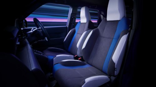 Honda, Honda Super-One more details – Boost Violet Pearl colour, 15-inch wheels, 8 Bose speakers