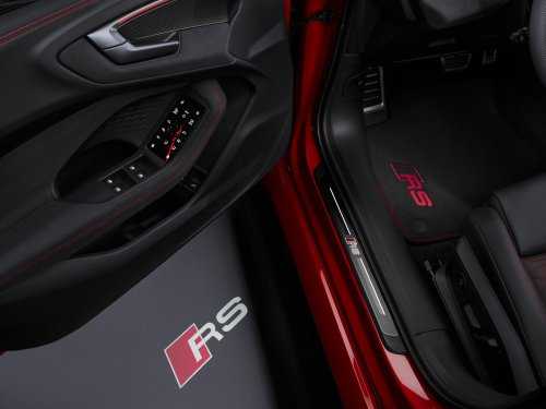 2026 Audi RS5 – 639 PS PHEV über sedan/wagon; 0-100 km/h 3.6 secs, 84 km EV range, up to 2,370 kg