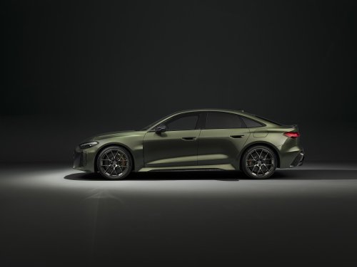2026 Audi RS5 – 639 PS PHEV über sedan/wagon; 0-100 km/h 3.6 secs, 84 km EV range, up to 2,370 kg