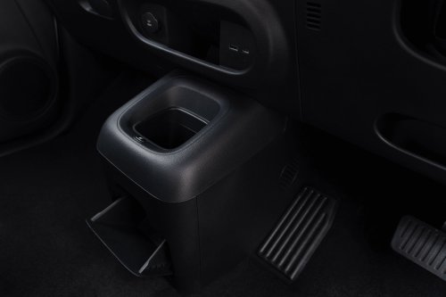 BYD Racco interior revealed – brand’s first EV kei car to go on sale in Japan in the summer; 180 km WLTP