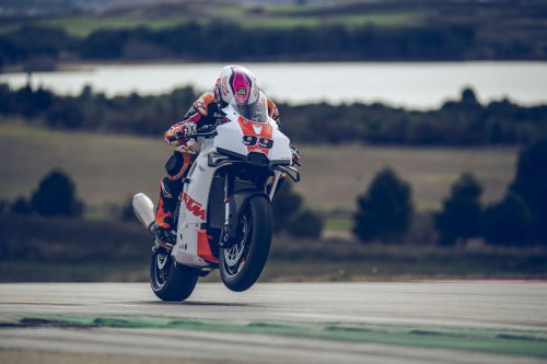 2026 KTM 990 RC R Track – 135 PS, 105 Nm torque
