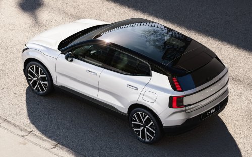 Volvo, Volvo EX30, Volvo EX30 updated for MY2026 – entry-level 150 PS powertrain added, up to 476 km WLTP; new UX, V2L