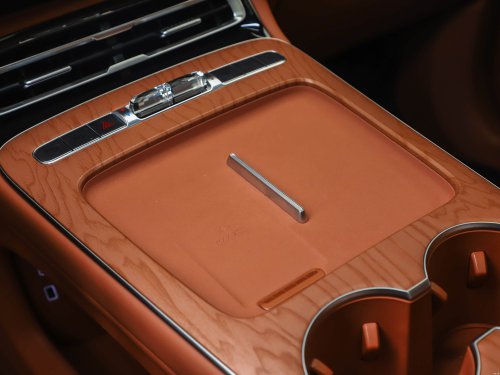 Jaecoo J8 facelift in China – badged Chery Tiggo 9, gains massive touchscreen, 261 PS 2.0T 4-cylinder