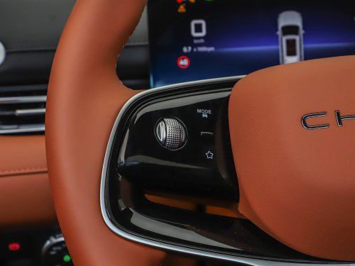 Jaecoo J8 facelift in China – badged Chery Tiggo 9, gains massive touchscreen, 261 PS 2.0T 4-cylinder