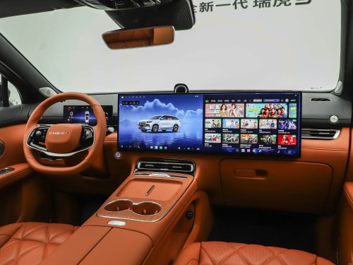 Jaecoo J8 facelift in China – badged Chery Tiggo 9, gains massive touchscreen, 261 PS 2.0T 4-cylinder