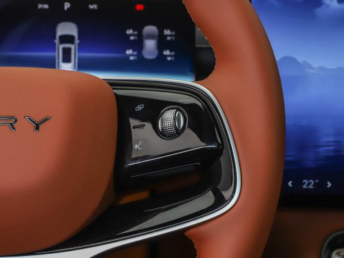 Jaecoo J8 facelift in China – badged Chery Tiggo 9, gains massive touchscreen, 261 PS 2.0T 4-cylinder