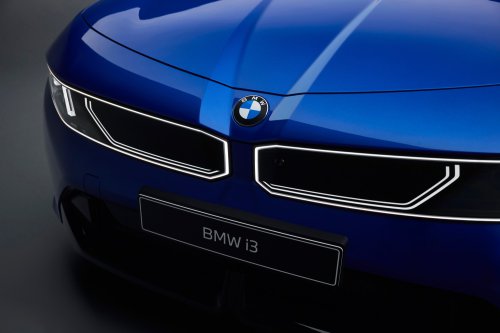 2026 BMW i3 revealed – NA0 EV 3 Series with up to 469 PS, 900 km WLTP range, 400 kW DC fast charging