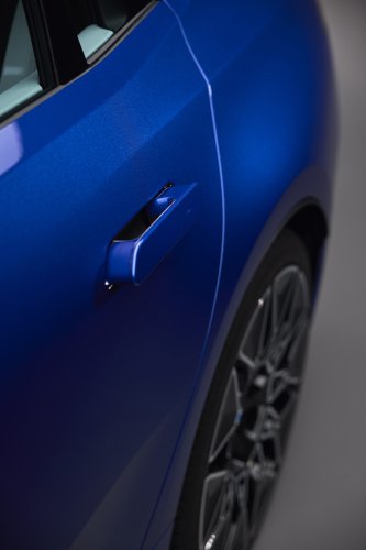2026 BMW i3 L in China – LWB with manual door handles, over 1,000 km CLTC, coming to Malaysia?