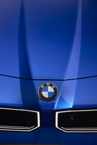 2026 BMW i3 L in China – LWB with manual door handles, over 1,000 km CLTC, coming to Malaysia?