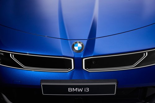 2026 BMW i3 revealed – NA0 EV 3 Series with up to 469 PS, 900 km WLTP range, 400 kW DC fast charging