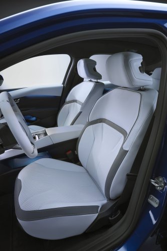 BMW, BMW 3 Series, BMW i3, 2026 BMW i3 revealed – NA0 EV 3 Series with up to 469 PS, 900 km WLTP range, 400 kW DC fast charging