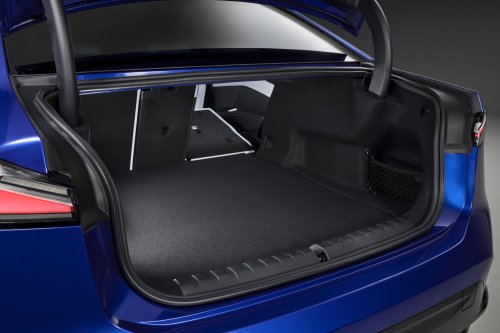 2026 BMW i3 L in China – LWB with manual door handles, over 1,000 km CLTC, coming to Malaysia?