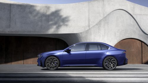 2026 BMW i3 L in China – LWB with manual door handles, over 1,000 km CLTC, coming to Malaysia?