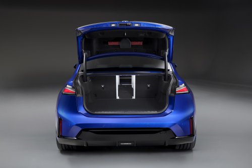 2026 BMW i3 revealed – NA0 EV 3 Series with up to 469 PS, 900 km WLTP range, 400 kW DC fast charging