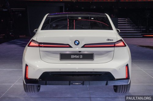 2026 BMW i3 L in China – LWB with manual door handles, over 1,000 km CLTC, coming to Malaysia?