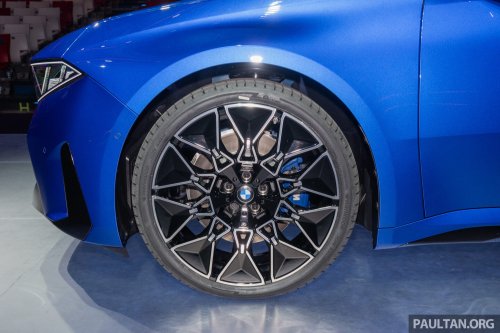 2026 BMW i3 L in China – LWB with manual door handles, over 1,000 km CLTC, coming to Malaysia?
