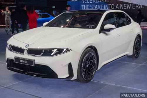 2026 BMW i3 L in China – LWB with manual door handles, over 1,000 km CLTC, coming to Malaysia?