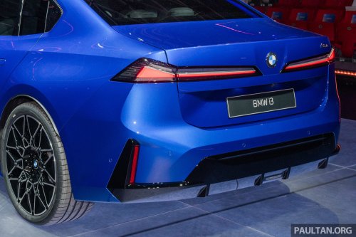 2026 BMW i3 L in China – LWB with manual door handles, over 1,000 km CLTC, coming to Malaysia?